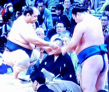 安美錦　九州場所　八日目（中日）　_b0044404_17191259.jpg