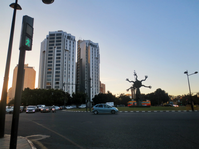 b0064411_08342219.jpg