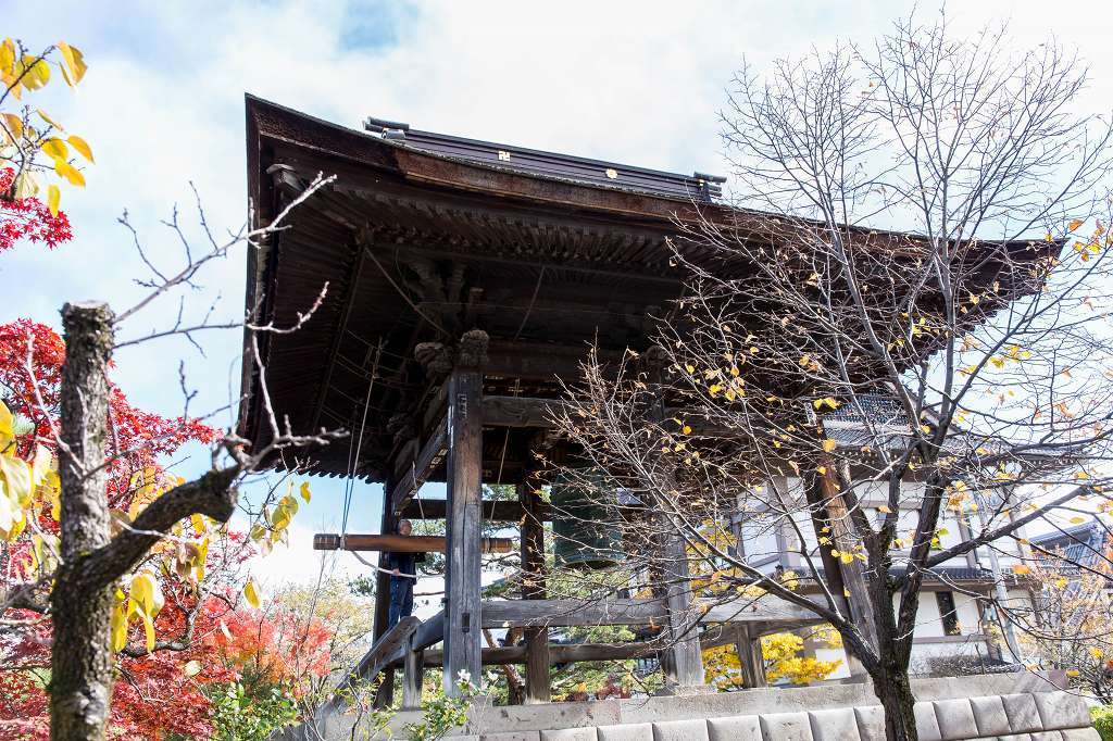 鐘が鳴るなり善光寺_f0044056_20163803.jpg