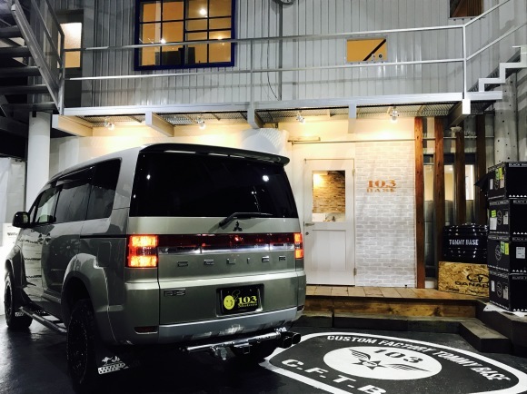 11月20日(月)トミーベース カスタムブログ☆QX56 更に進化を遂げて再撮影!!_b0127002_11022986.jpg