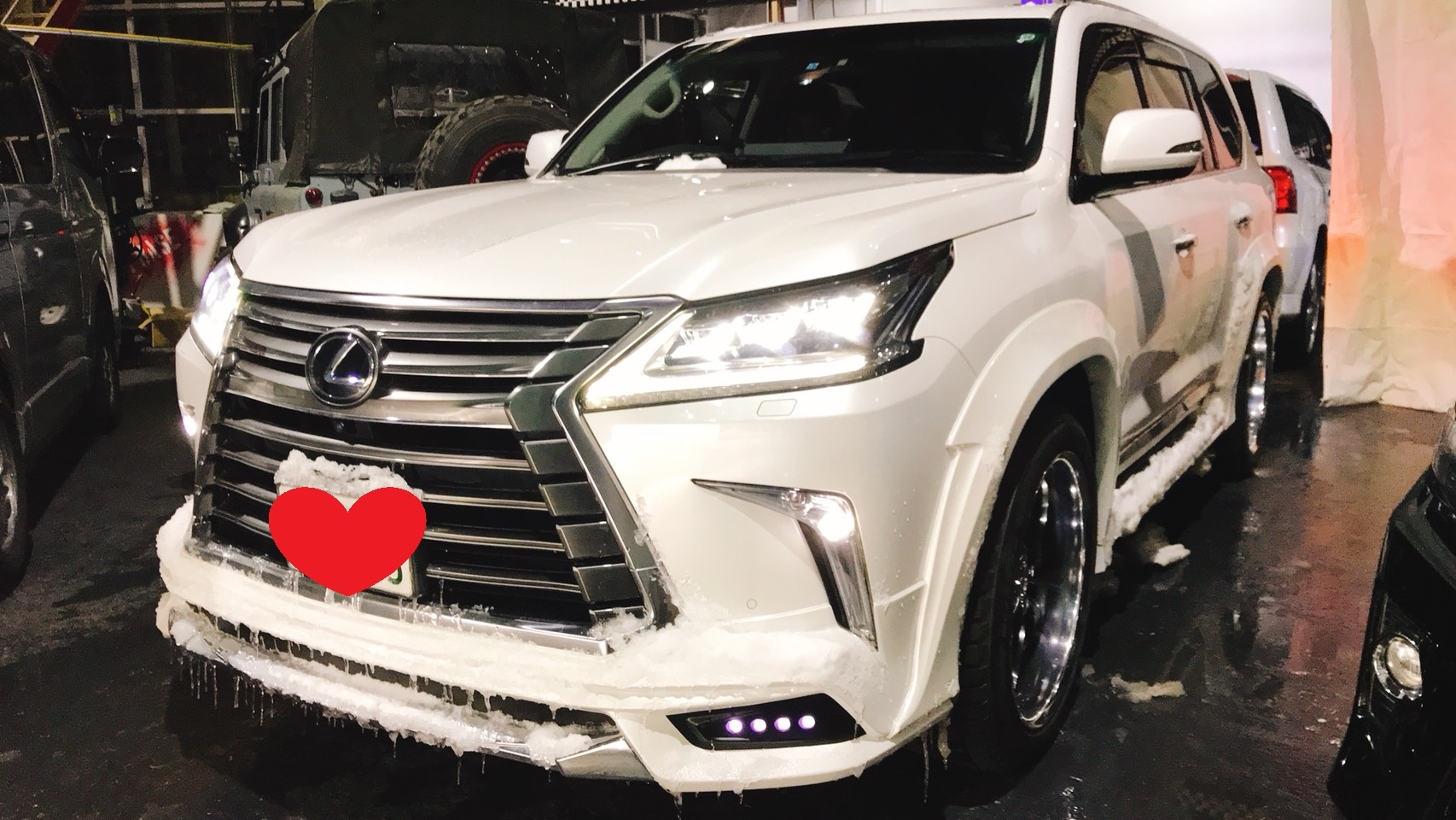 11月20日(月)トミーベース カスタムブログ☆QX56 更に進化を遂げて再撮影!!_b0127002_11092672.jpg