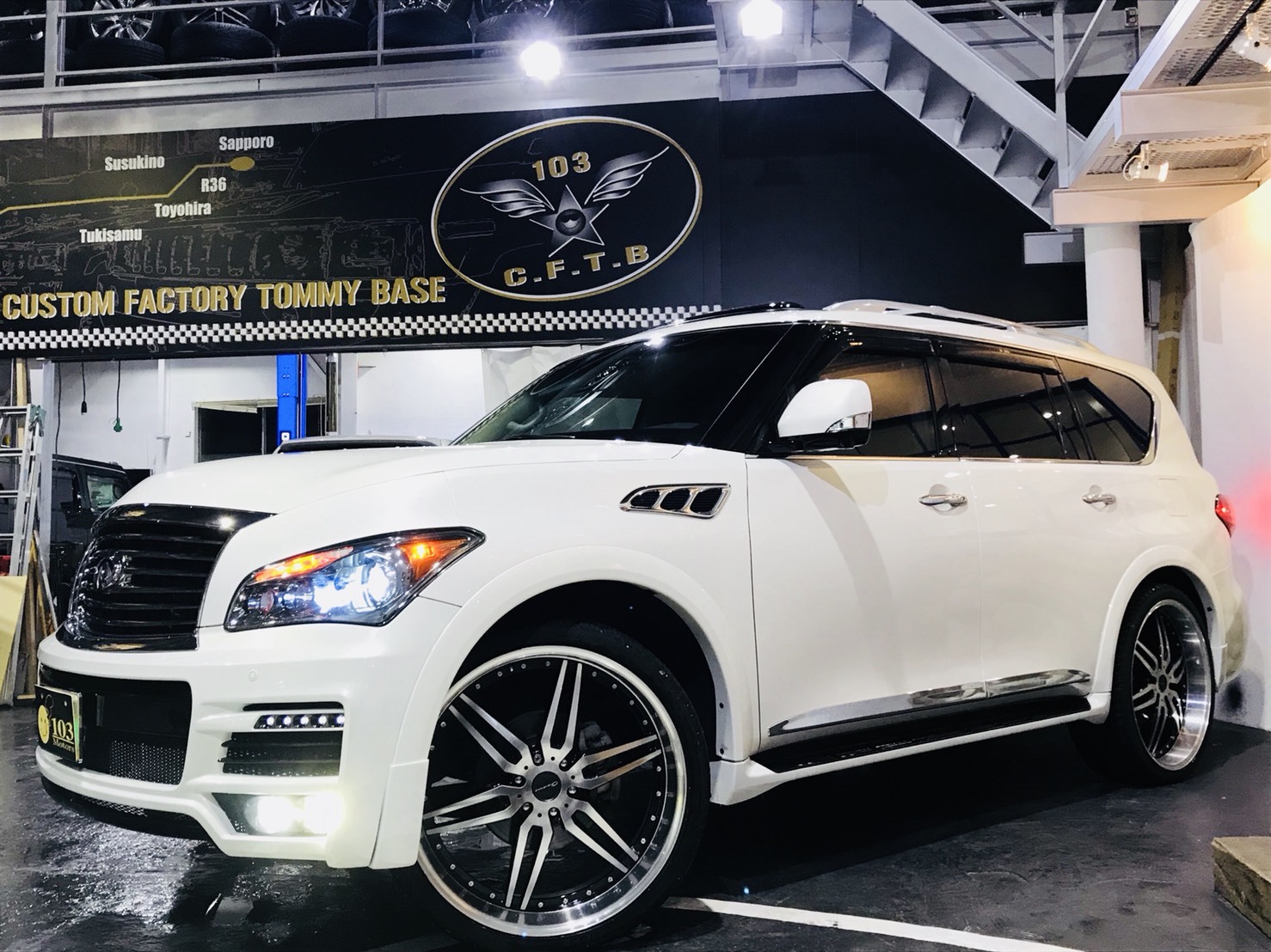 11月20日(月)トミーベース カスタムブログ☆QX56 更に進化を遂げて再撮影!!_b0127002_11491787.jpg