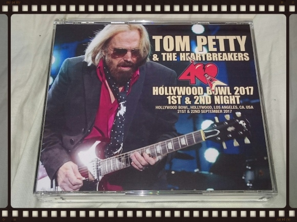 TOM PETTY & THE HEARTBREAKERS / HOLLYWOOD BOWL 2017 1ST & 2ND NIGHT_b0042308_23270430.jpg