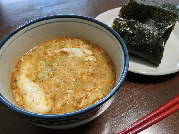 NISSINのインスタントラーメン♪＠バンコク土産_c0095424_14265620.jpg