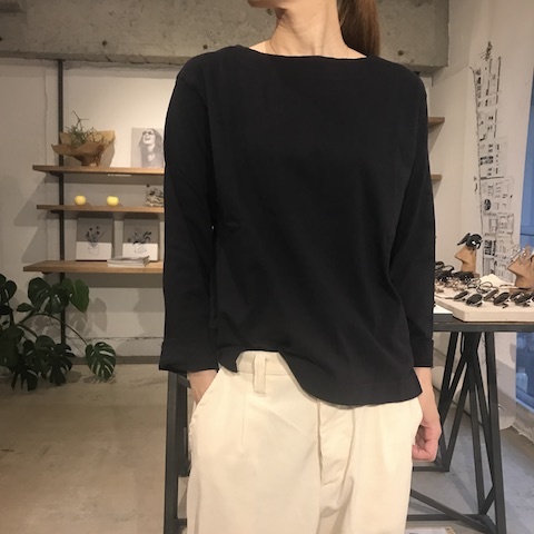 BETTERのカットソー ネイビー_d0364239_17423618.jpg