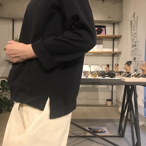 BETTERのカットソー ネイビー_d0364239_17440418.jpg
