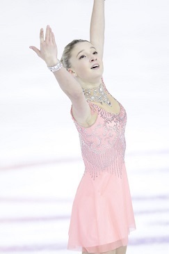 フランス国際２０１７・女子＆アイスダンス―アリーナ・ザギトワ選手、フリー歴代２位の高得点でGP２勝目_c0309082_02202769.jpg