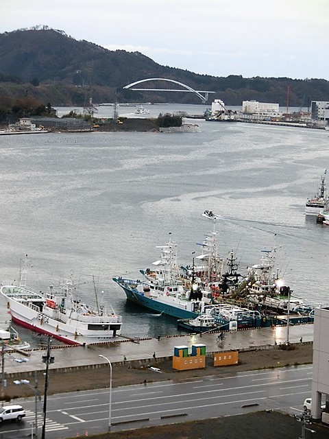 藤田八束の鉄道写真@:気仙沼の秋・・・気仙沼プラザホテルからの絶景、気仙沼の水産業は世界のブランド_d0181492_22474220.jpg