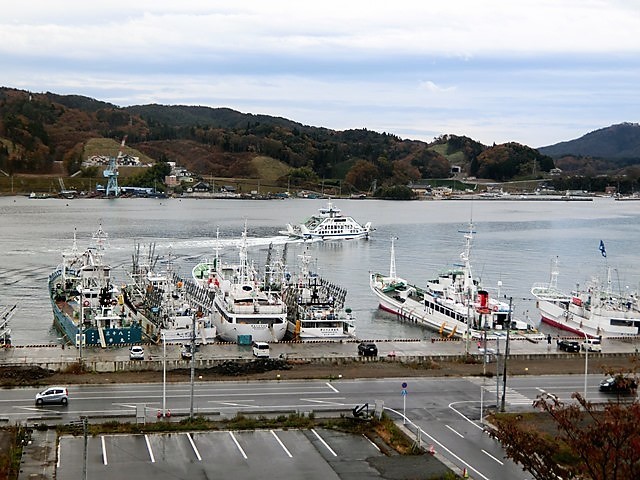 藤田八束の鉄道写真@:気仙沼の秋・・・気仙沼プラザホテルからの絶景、気仙沼の水産業は世界のブランド_d0181492_22501300.jpg