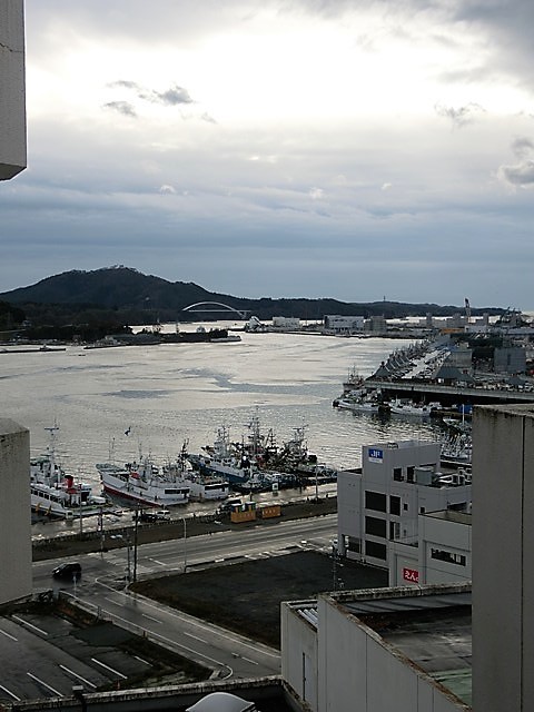 藤田八束の鉄道写真@:気仙沼の秋・・・気仙沼プラザホテルからの絶景、気仙沼の水産業は世界のブランド_d0181492_23014582.jpg