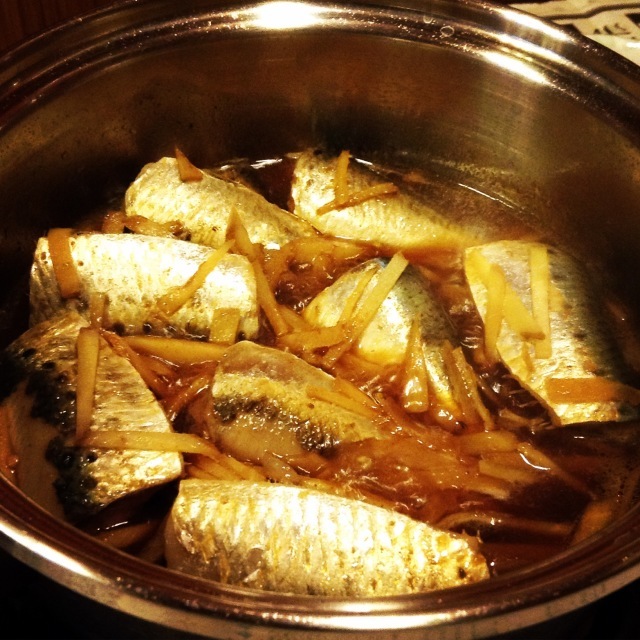 大イワシ生姜煮 焼いて食いたかったねえ_a0334793_09124875.jpg