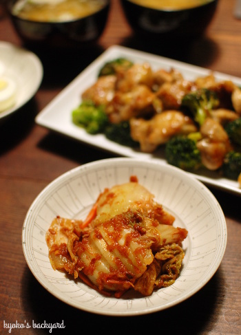 チキン&ブロッコリーの炒め物。自家製なんちゃってキムチ。_b0253205_06445235.jpg