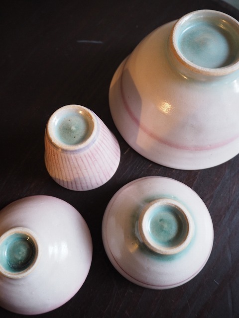 鈴木美汐さんの　ラウル7寸皿　と　モミノキペイパーウェイト 鈴木美汐さんの ラウル7寸皿 と モミノキペイパーウェイト 鈴木美汐