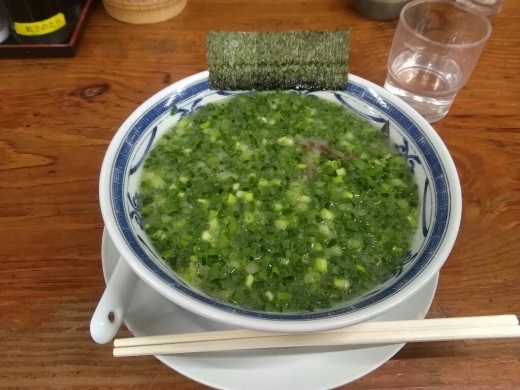 夜のお仕事が終わり、うりんぼでねぎラーメン～♪_a0004752_10182847.jpg