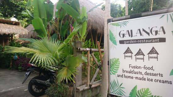 Galanga で3時のおやつ休憩 @ Bunutan, Amed (\'17年5月)_d0368045_1923103.jpg