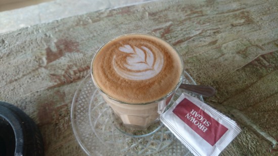 見晴らしサイコー！な The Cup Coffee Shop & Cafe @ Tukadse, Amed (\'17年4月)_d0368045_22115622.jpg