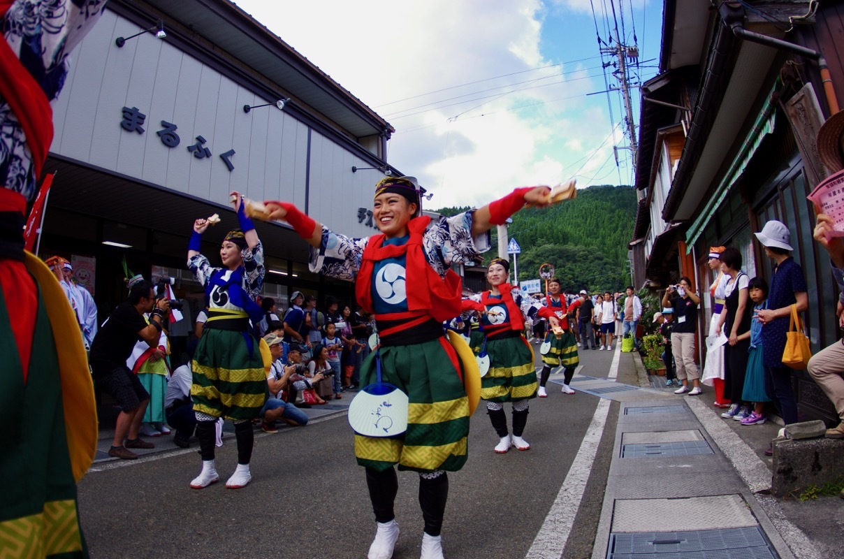 ２０１７智頭町来んさい！見んさい！踊りん祭！その３（踊っこひおか）_a0009554_22203647.jpg