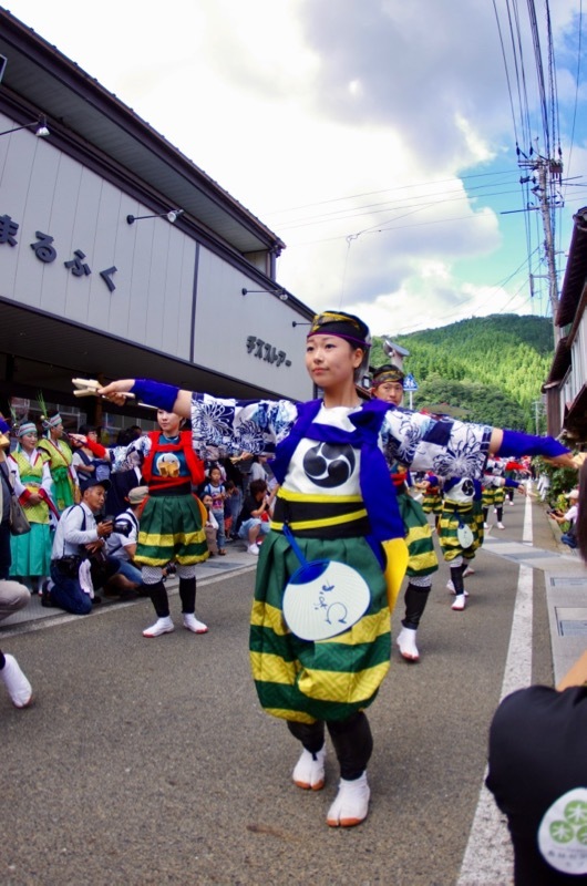 ２０１７智頭町来んさい！見んさい！踊りん祭！その３（踊っこひおか）_a0009554_22233613.jpg