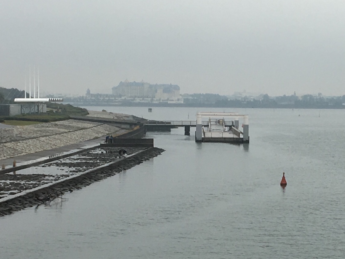 b0330040_21472371.jpeg