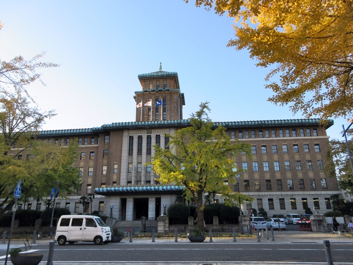 【飛鳥II】始まりは青空の日本大通りと銀杏並木【歌舞伎クルーズ】_b0009849_191133100.jpg