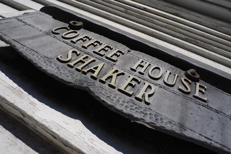 【Photo】ある秋の日の Coffee House Shaker　～娘と父の写真_b0008655_17181384.jpg