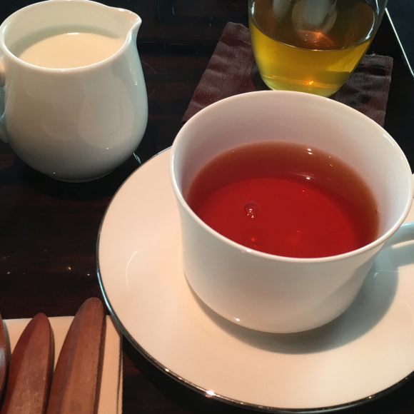 ダントツお気に入りのホテルアフタヌーンティー@パレスホテル東京_b0065587_06433435.jpg