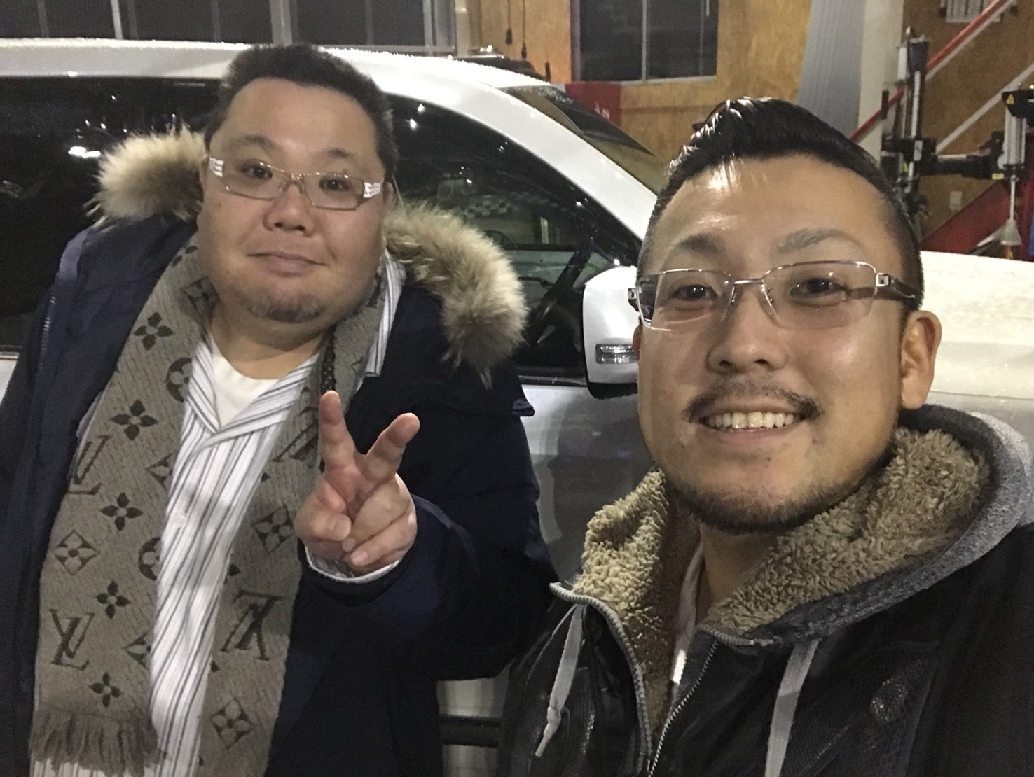 11月24日(金)トミーベース カスタムブログ☆10インチ現行サイバーナビをインストール!!_b0127002_12071137.jpg