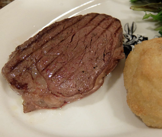アメリカNo1のステーキ用牛肉通販サイトを持つ1917年創業の老舗、オマハ・ステーキ（Omaha Steaks）_b0007805_72914.jpg