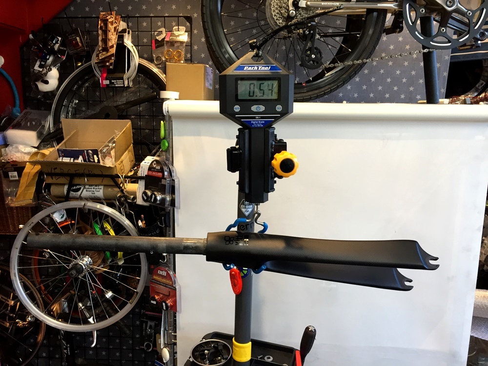 tern:Surge PRO（サージュプロ)採用のカーボンフォーク入荷しま