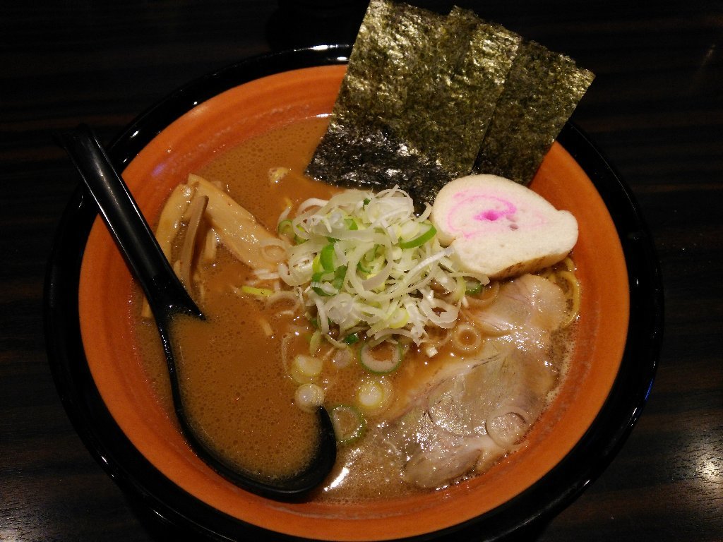 麺や虎鉄 白石店（札幌市白石区中央2条7：2017年179杯目）_b0128821_22093994.jpg