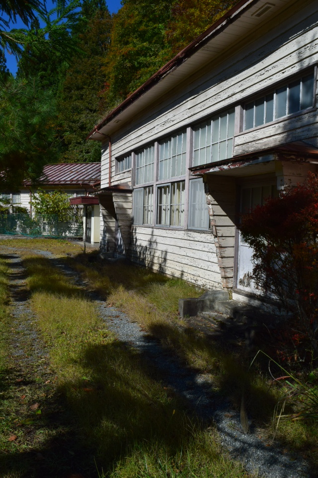 埼玉県秩父市の旧大滝村立小学校三峰分校(建築家・関根要太郎作品再見)_f0142606_05412972.jpg
