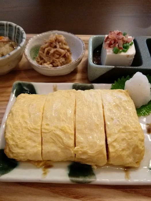 那覇 桜坂 リゾム フワフワ だし巻き玉子定食 美酒佳肴 那覇 桜坂 リゾム フワフワ だし巻き玉子定食 美酒佳肴