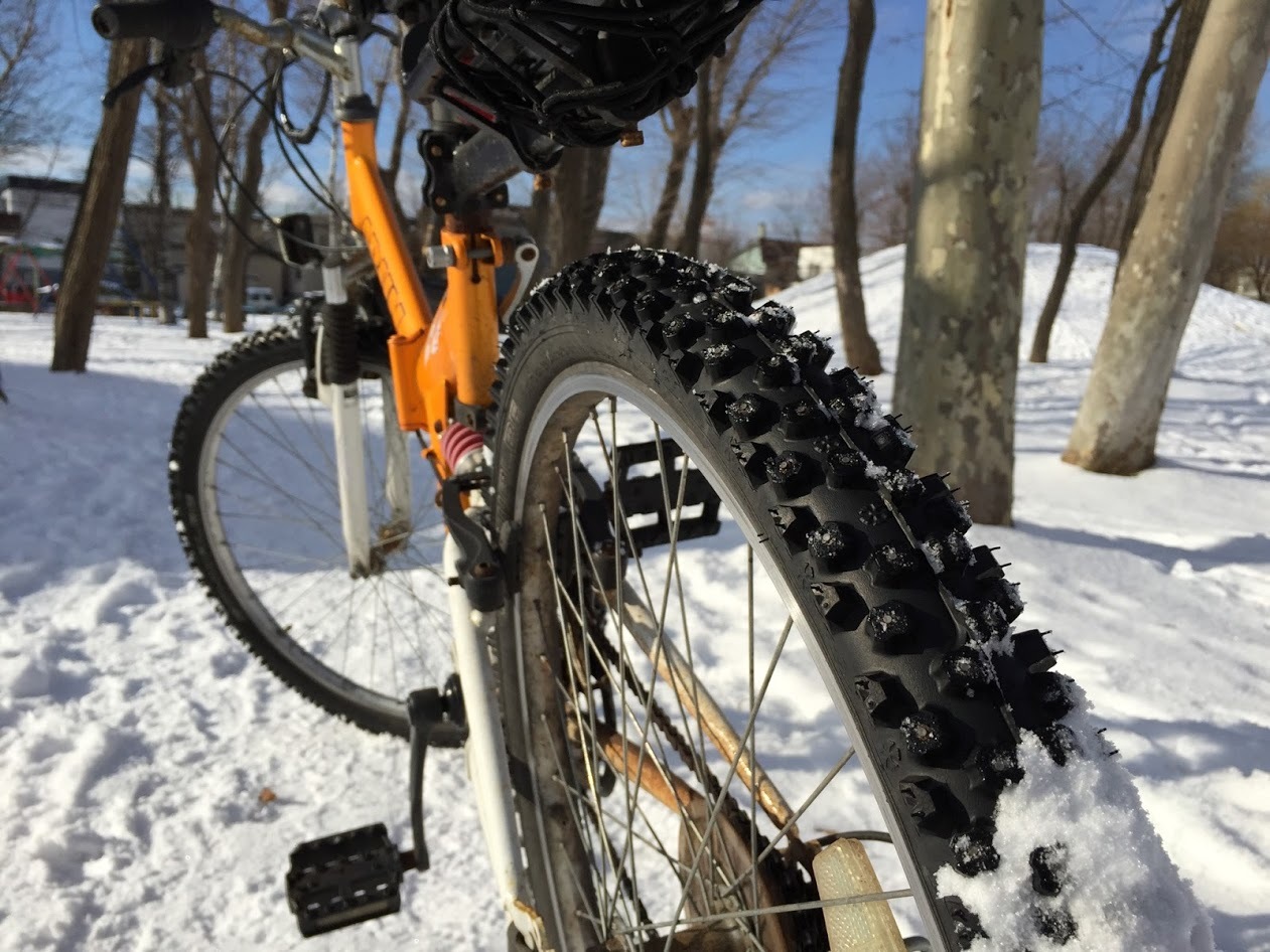 雪道を自転車で走る 三種の神器 器 Utsuwa 陶芸blog