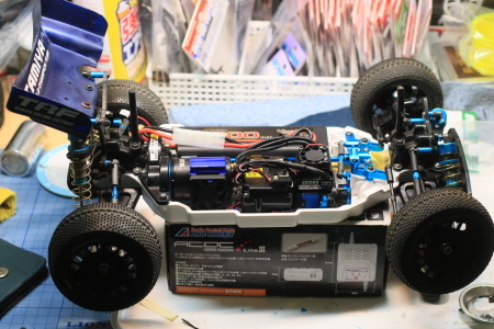 TT-02B TBLE-03SとTBLM-02Sで走ってみた。 : 徒然草- -ラジ馬鹿日誌