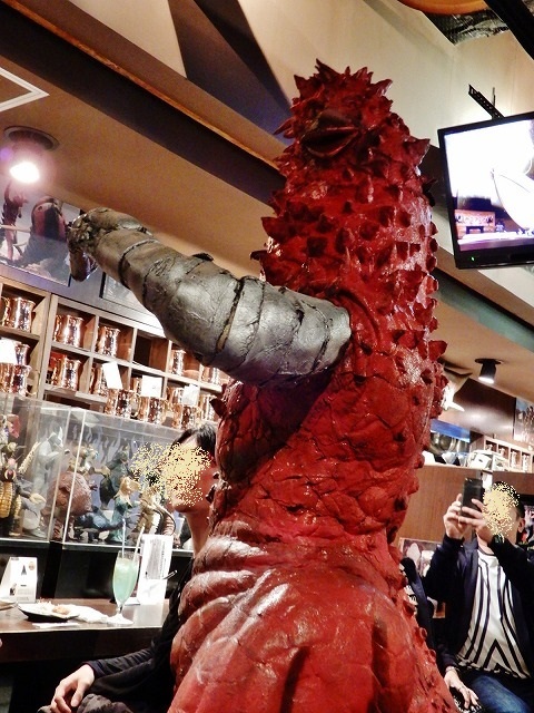 怪獣酒場 川崎店 ゴース星人の愛獣襲来!?_b0166128_09454958.jpg