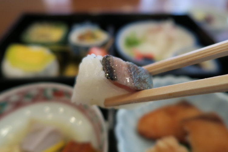 紅葉の八幡市 －京都 吉兆 松花堂店－ _b0169330_16561489.jpg