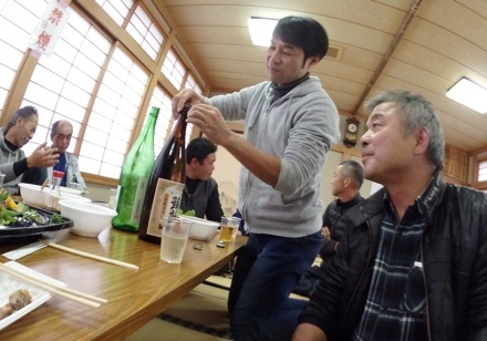 村の睦み合い(単なる呑平の集まり) _a0346455_16422044.jpeg