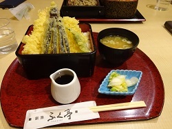 「ふく亭」さんで昼ご飯_d0140668_18021243.jpg