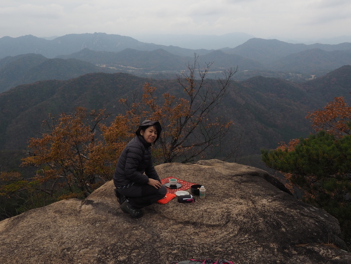 河平連山の八畳岩で、お茶会_c0116915_00301588.jpg