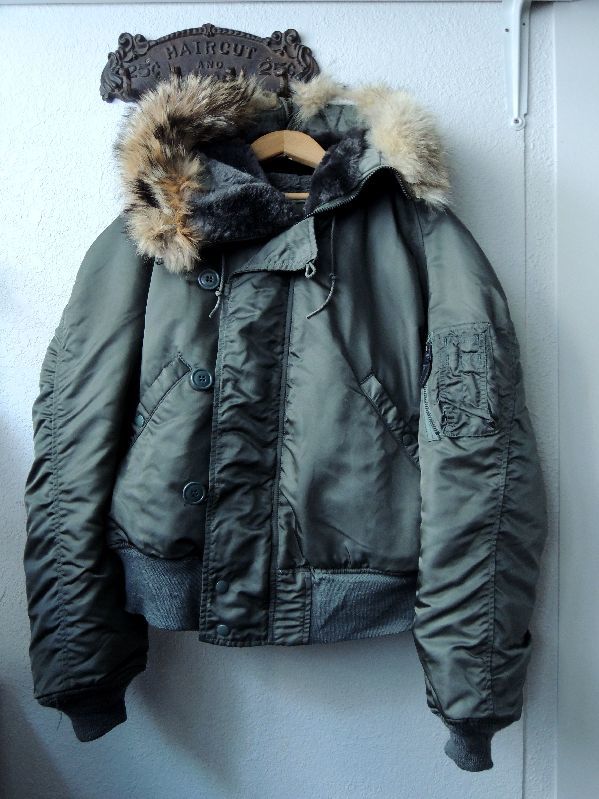 70S U.S.AIR FORCE N-2B FLIGHT JACKET--RECOMMEND 70S U.S.AIR FORCE N-2B FLIGHT JACKET--RECOMMEND