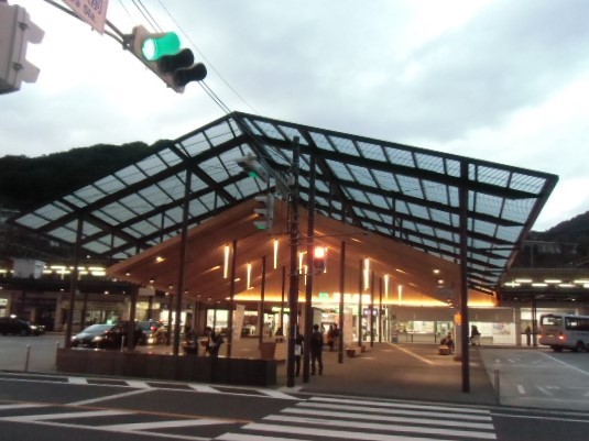 ＪＲ湯河原駅前広場リニューアル_e0114588_13351916.jpg