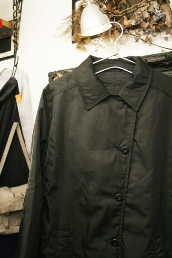ヨーロッパ買い付け後記２６　イタリア晩飯篇。入荷　レディースアウター　PRADA、JIL SANDER、APC、ARMANI EXCHANGE_f0180307_21562799.jpg