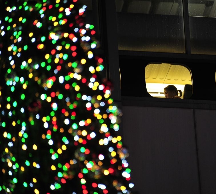 横須賀発クリスマス急行 Signifie Signifiant 横須賀発クリスマス急行 Signifie Signifiant