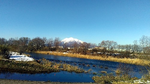 久しぶりの青空。_f0205887_16115216.jpg