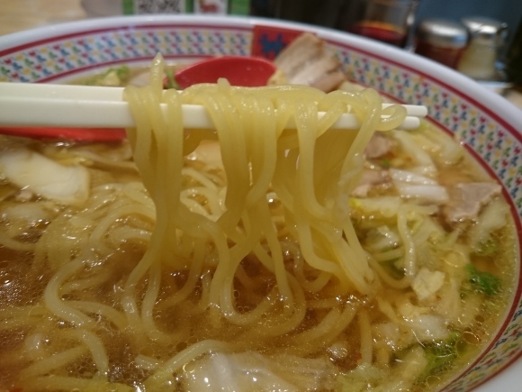 11/28 どうとんぼり神座渋谷店 おいしいラーメン¥680_b0042308_00345365.jpg