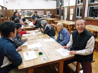 無農薬・無化学肥料で育てる「菊池水源産エゴマ」 平成29年度のエゴマの収穫や脱穀作業と第3回エゴマ部会_a0254656_09124412.jpg