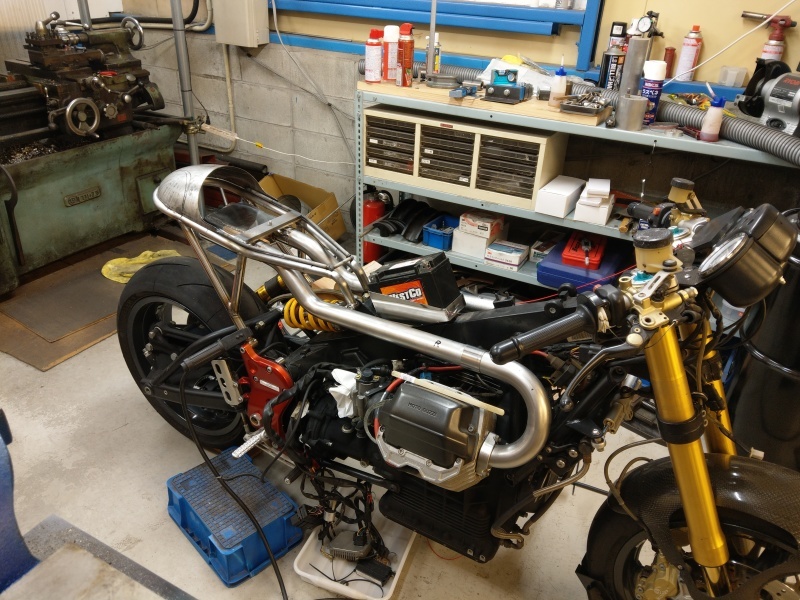 MOTO GUZZI V11SCURA カスタム & お知らせ_c0374027_19213718.jpg