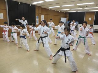 木曜空手　前田教室･手稲教室_c0118332_22044478.jpg