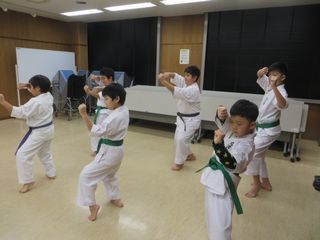 木曜空手　前田教室･手稲教室_c0118332_22045090.jpg