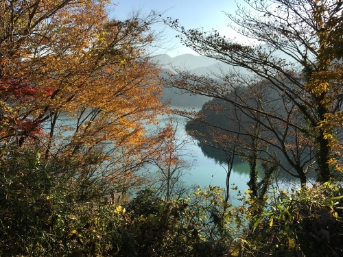 宮ヶ瀬湖の紅葉_b0330040_23152485.jpeg